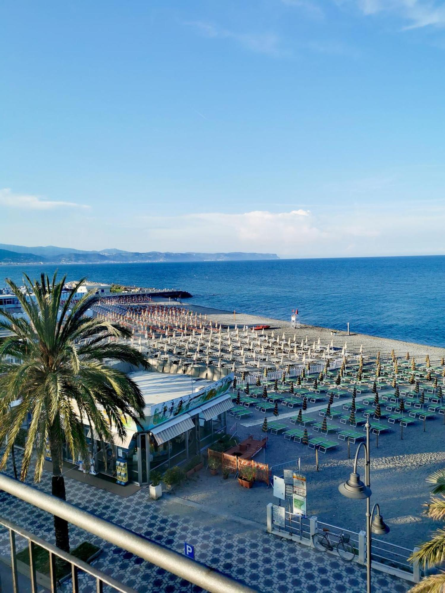 Albium Hotel Αλμπένγκα Εξωτερικό φωτογραφία