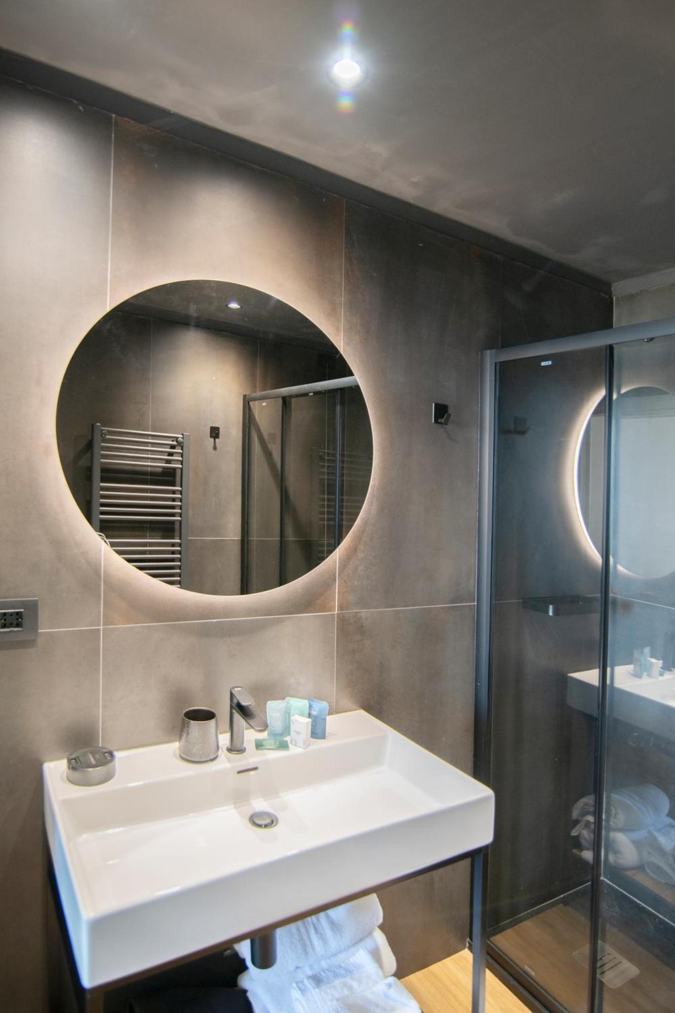 Albium Hotel Αλμπένγκα Εξωτερικό φωτογραφία