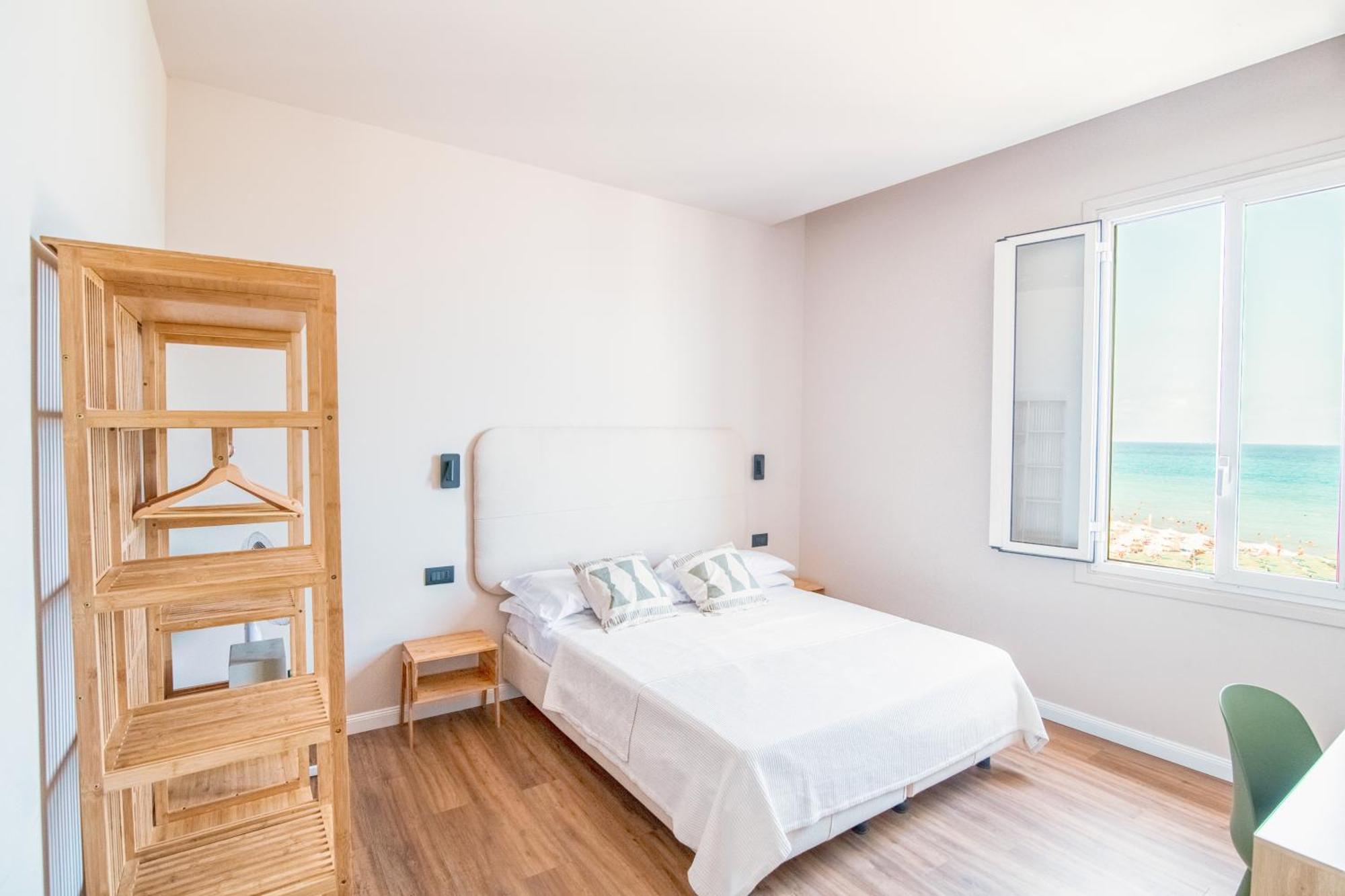 Albium Hotel Αλμπένγκα Εξωτερικό φωτογραφία
