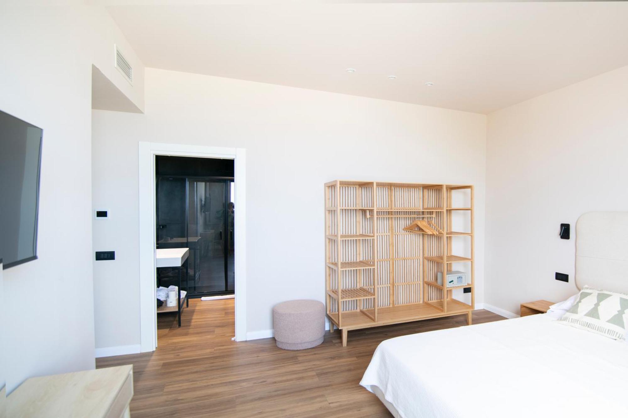 Albium Hotel Αλμπένγκα Εξωτερικό φωτογραφία